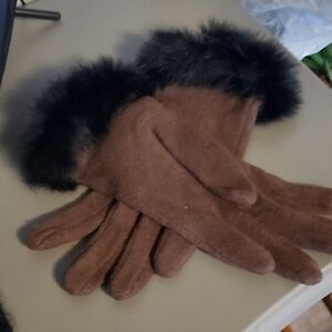 Lambswool And Cashmere Womens Gloves SMALL/Medium Fit Has STRETCH⚜️🖤🤎⚜️